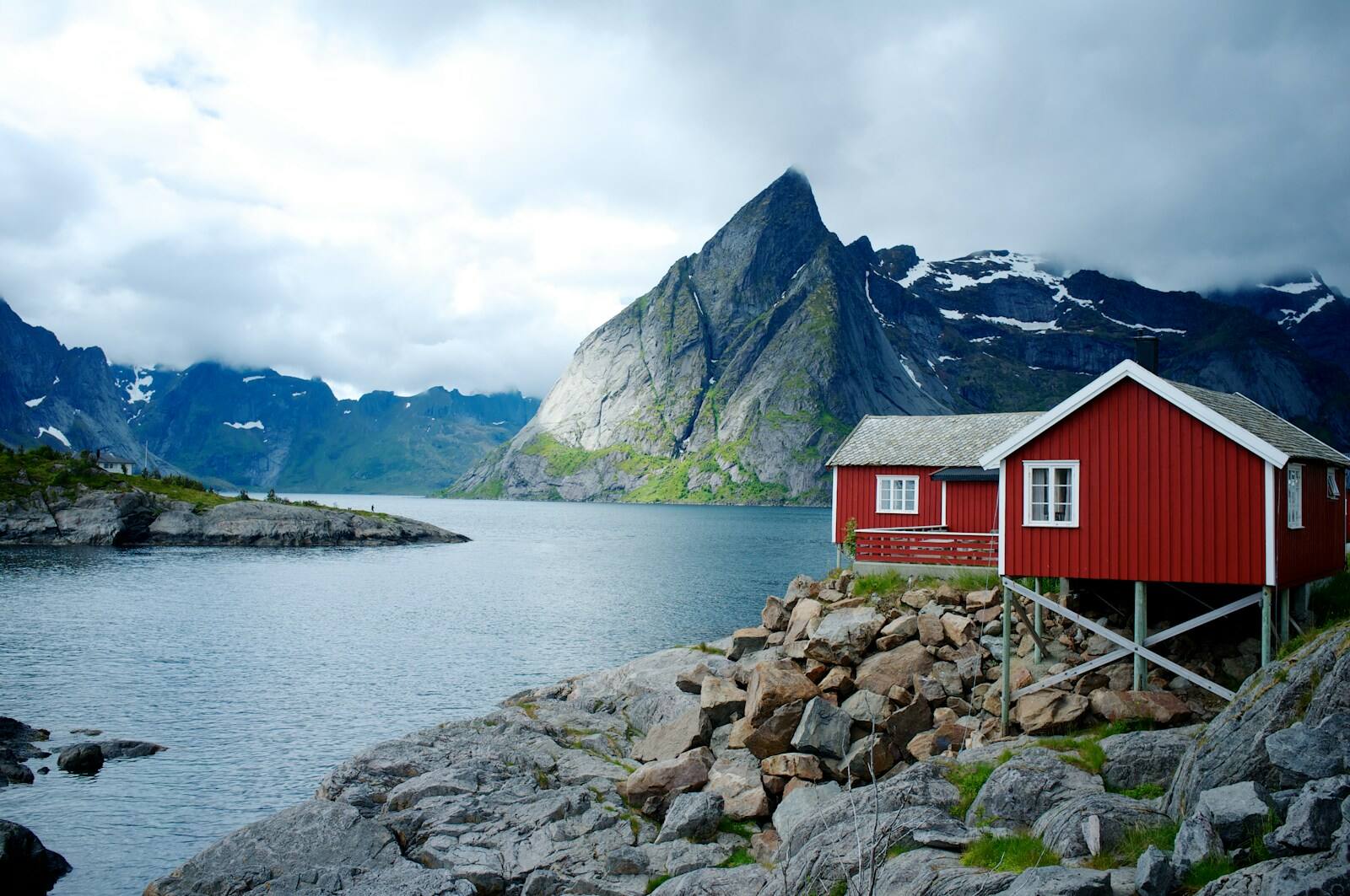 Rorbu cabins on the water, Lofoten