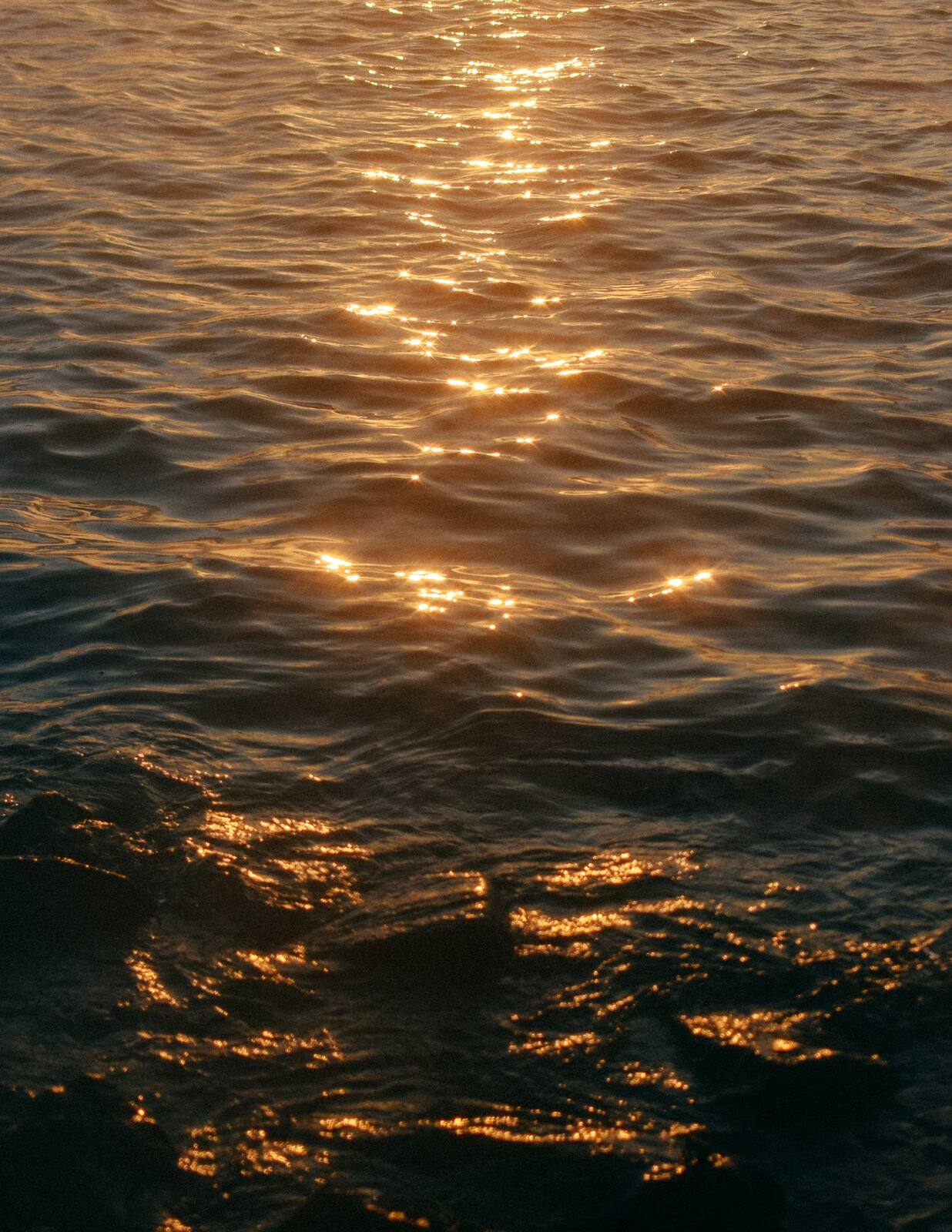The sea at the quiet hour